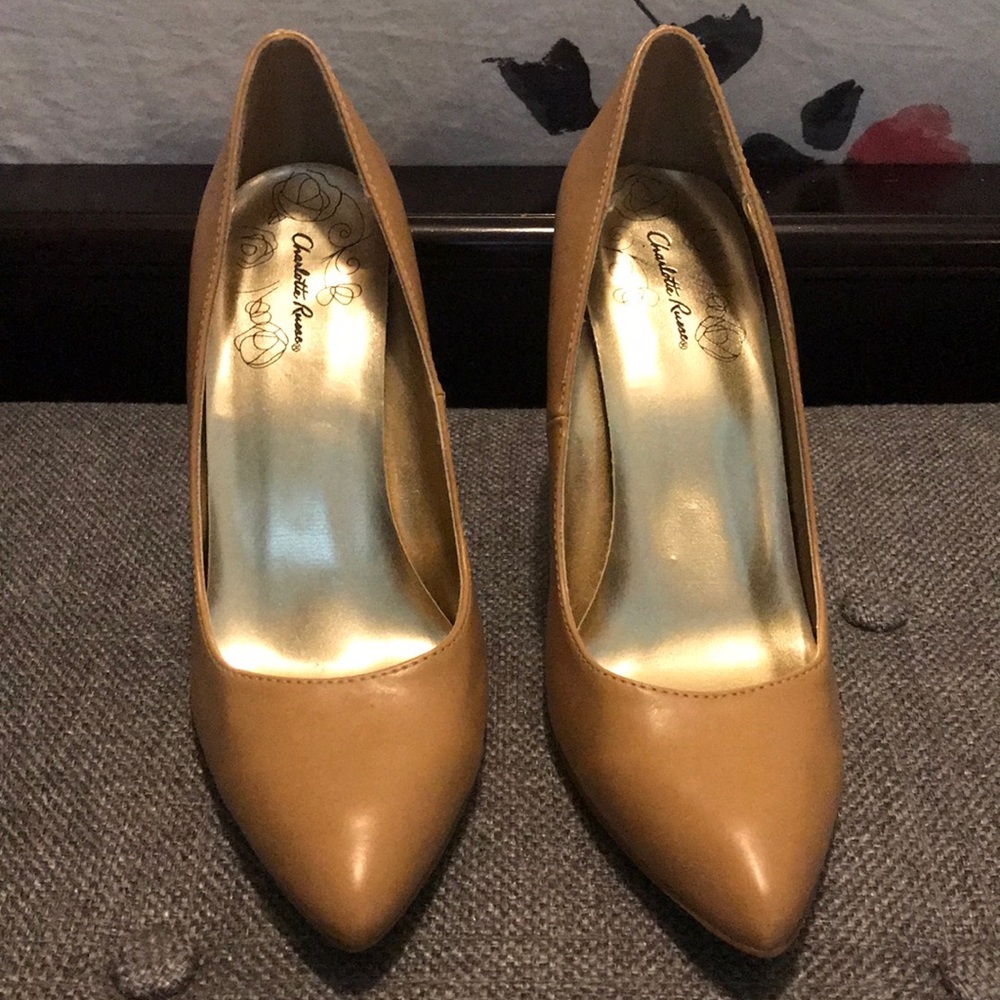 Tan High Heels - Picture 2 of 6